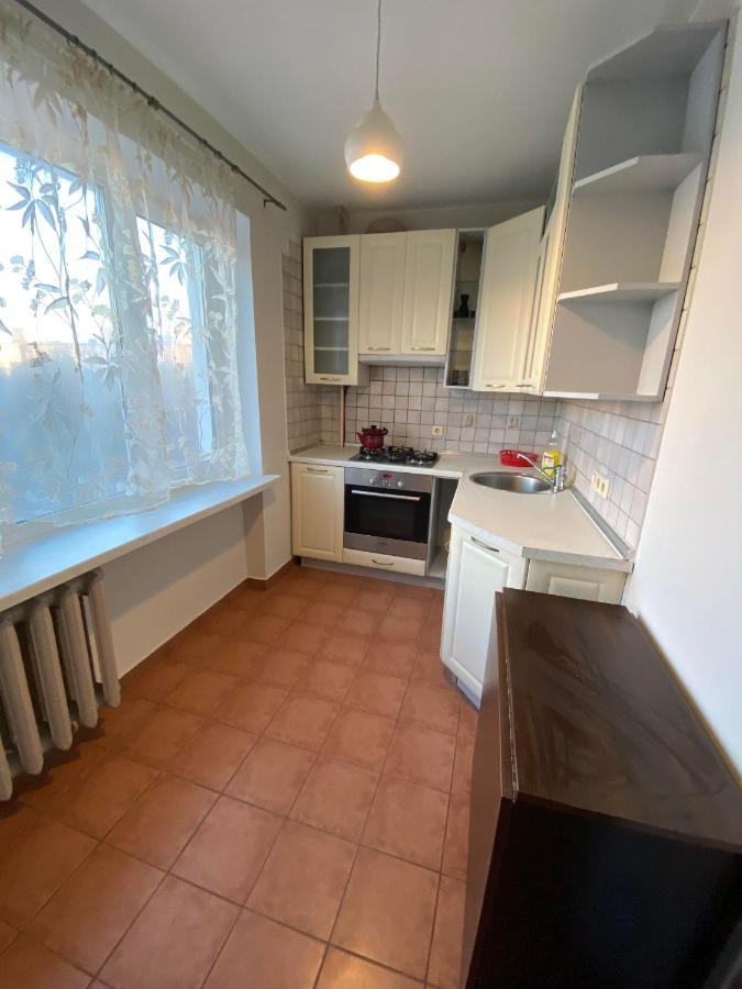 Apartment Next To Metro Station Pechersk Kiev Luaran gambar
