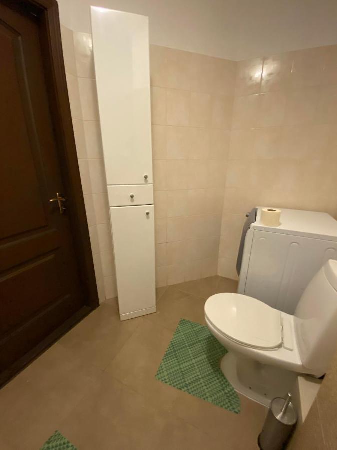 Apartment Next To Metro Station Pechersk Kiev Luaran gambar